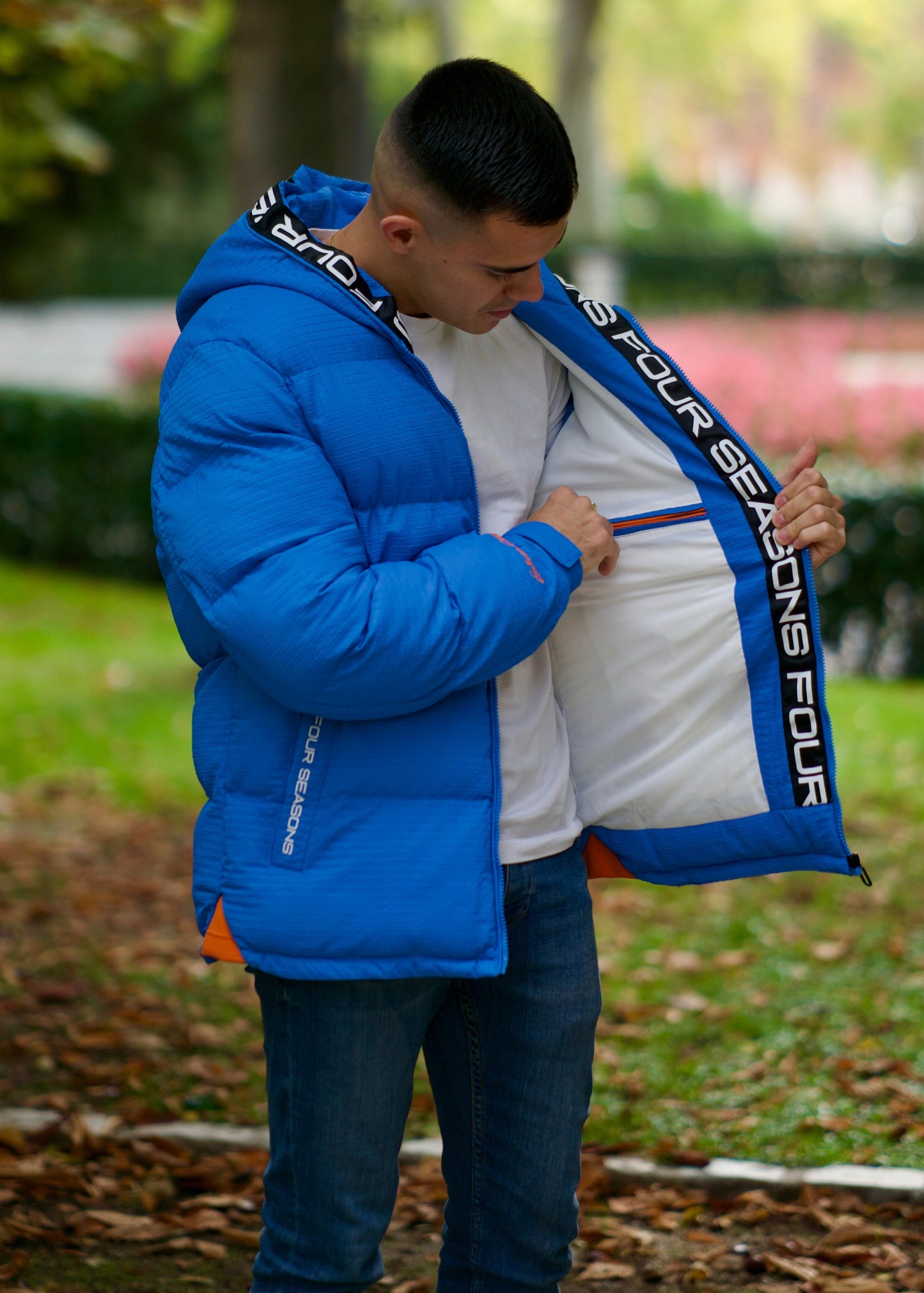 Chaqueta azul nube con capucha