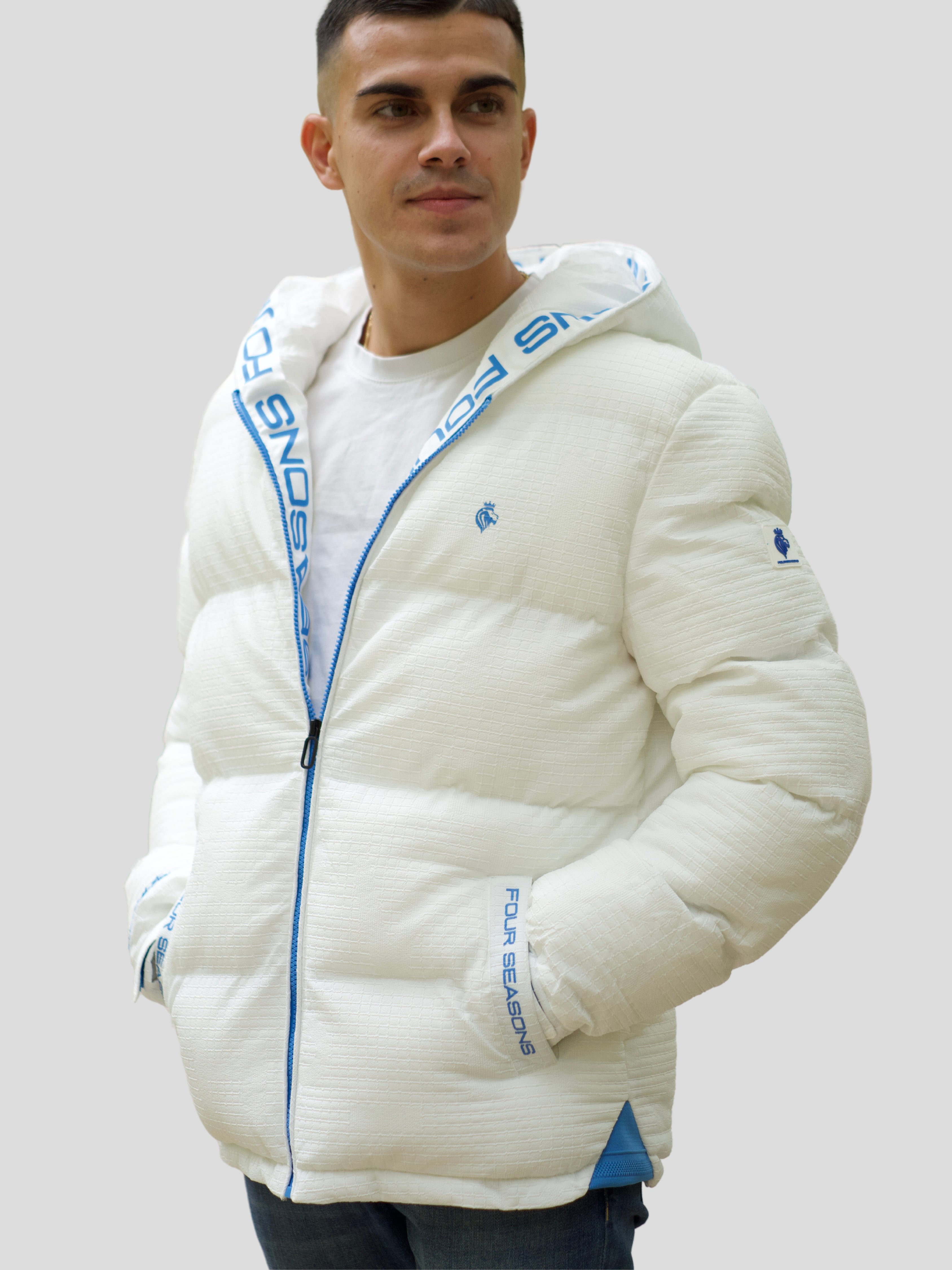 Chaqueta blanca nube con capucha